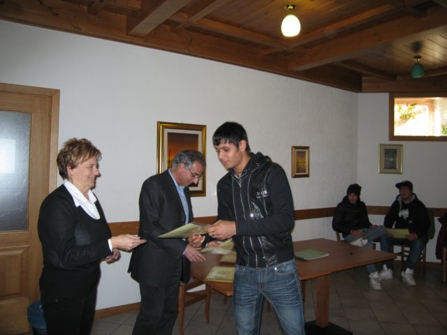 consegnaattestatialunni12.jpg