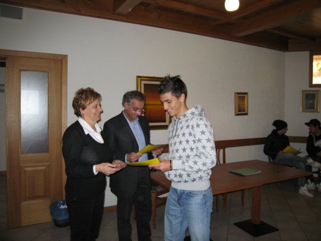 consegnaattestatialunni21.jpg