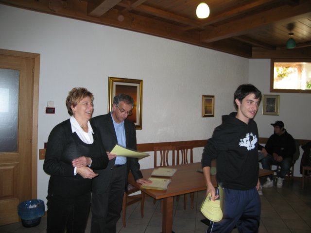 consegnaattestatialunni7.jpg